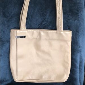Authentic Perlina cream leather bag